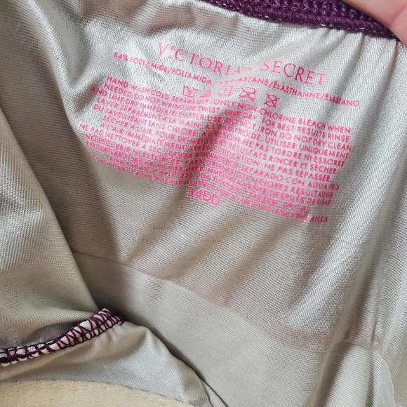 VS Bombshell One Piece Shaping Suit - Picture 6 of 8